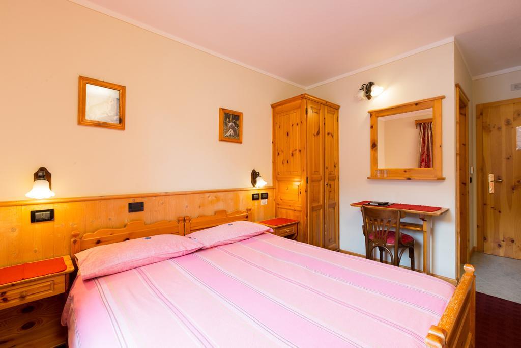Hotel Pontiglia Livigno Kültér fotó