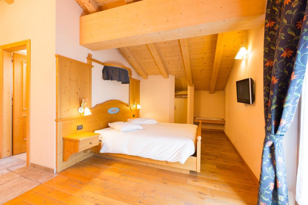 Hotel Pontiglia Livigno Kültér fotó